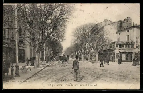 AK Nîmes, Boulevard Amiral Courbet