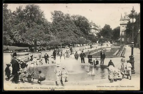 AK Bordeaux, La Terrasse du Jardin public