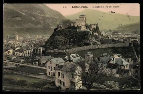 AK Lourdes, Château et la Ville