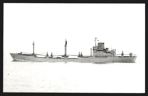 Fotografie Schwedisches Frachtschiff Nippon in Seitenansicht