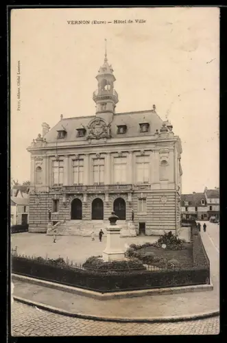 AK Vernon /Eure, Hôtel de Ville