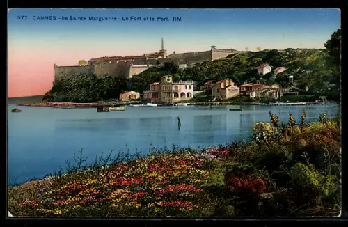 AK Cannes, Ile Sainte Marguerite, Le Fort et le Port