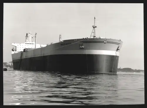 Fotografie Tankschiff / Tanker Havdrott im Schlepp
