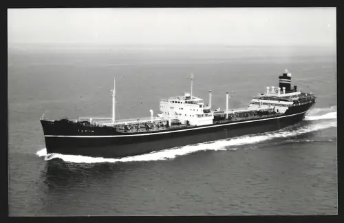 Fotografie Tankschiff Tarim bei voller Fahrt