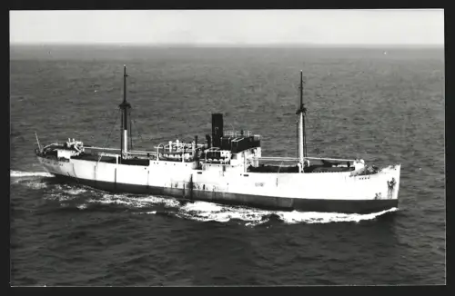 Fotografie Frachtschiff Hera auf hoher See