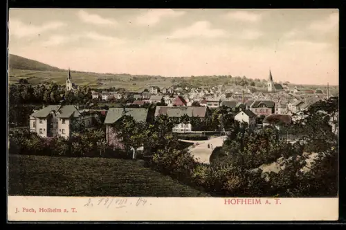 AK Hofheim a. T., Gesamtansicht der Stadt mit Kirche und Landschaft