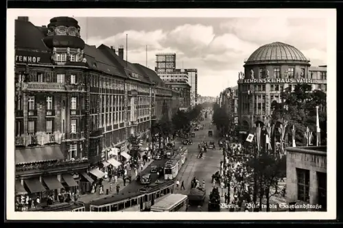 AK Berlin, Blick in die Saarlandstrasse, Kempinski Haus Vaterland, Strassenbahn