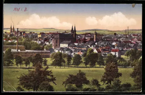 AK Hof i. B., Stadtansicht mit Kirche und Fabrikgebäude