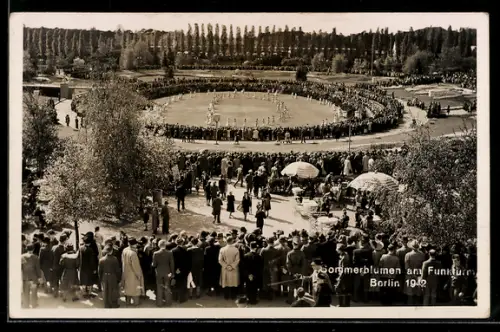 AK Berlin, Sommerblumen-Ausstellung 1942, Veranstaltung am Funkturm