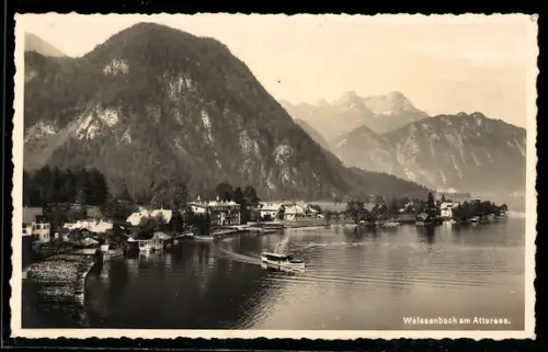 AK Weissenbach, Atterseeansicht mit der Ortschaft