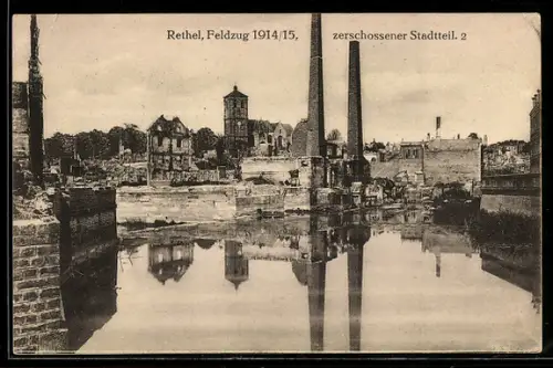 AK Rethel, Quartier détruit avec cheminées