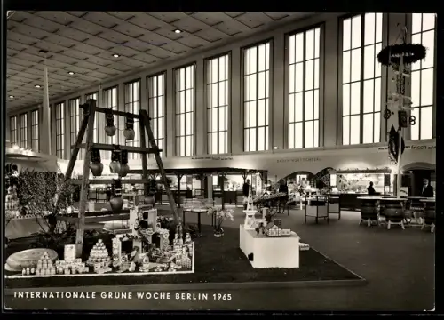 AK Berlin, Internationale Grüne Woche 1965, Ausstellunghalle, Innenansicht
