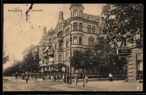 AK Insterburg, Wilhelmstrasse mit Cafe