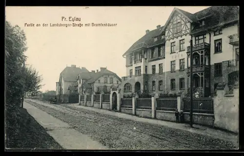 AK Pr. Eylau, Partie in der Landsberger-Strasse mit Beamtenhäusern
