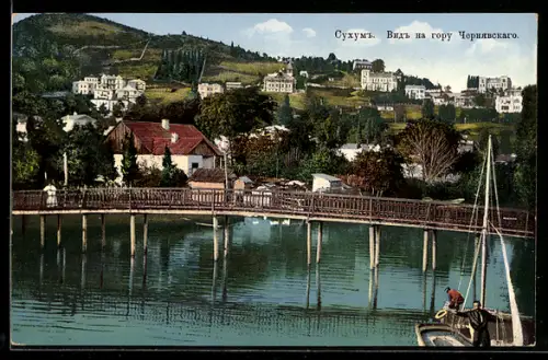 AK Suchumi, Ortsansicht mit dem Tscherniawski-Berg