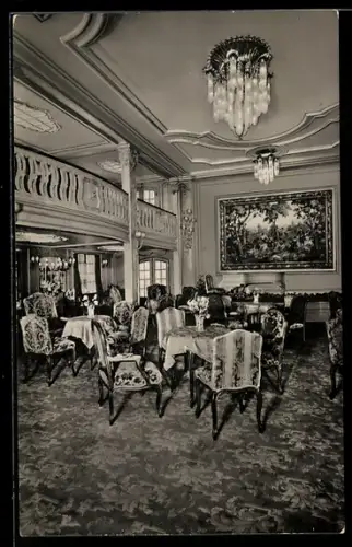 AK Passagierschiff New York der Hamburg-Amerika-Linie, Hallenansicht 1. Klasse