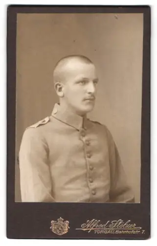 Fotografie Alfred Stelzer, Torgau, Bahnhofstr. 7, Gefreiter in Feldgrau Uniform