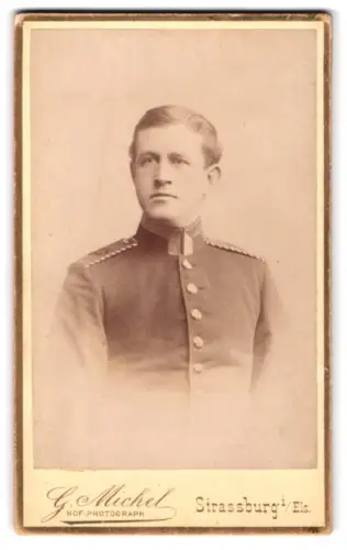 Fotografie G. Michel, Strassburg i. Els., Einjährig-Freiwilliger Unteroffizier vom Inf.-Rgt. Nr. 138 in Uniform