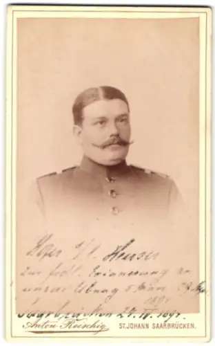 Fotografie Anton Reischig, St. Johann-Saarbrücke, Bahnhofstrasse 71, Offizier in Uniform, Saarbrücken 1894