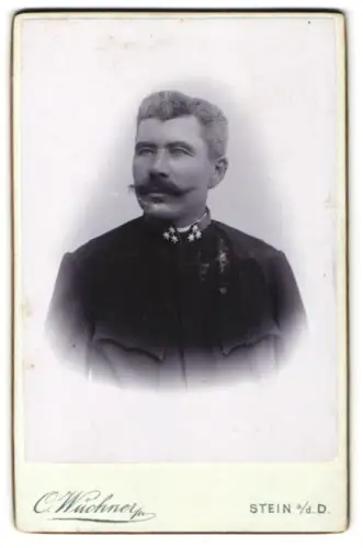 Fotografie Atelier Wüchner, Stein a. d. Donau, K.u.K. Zugsführer in Uniform