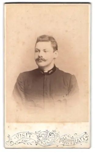 Fotografie Jul. Motal, Luhacovice, K.u.K. Soldat in Uniform