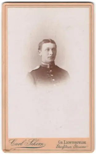 Fotografie Carl Scherz, Gr. Lichterfelde, Steglitzer Strasse Ecke Dahlemer Strasse, Unteroffizier in Uniform