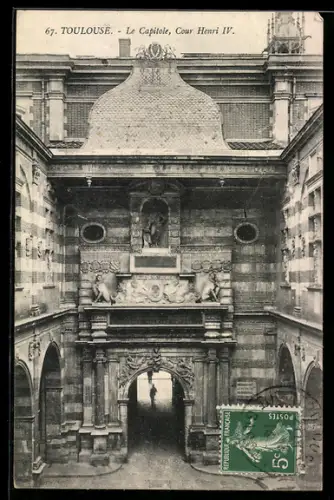 AK Toulouse, Le Capitole, Cour Henri IV