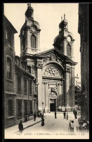 AK Lyon, L`Hôtel-Dieu, La Porte principale