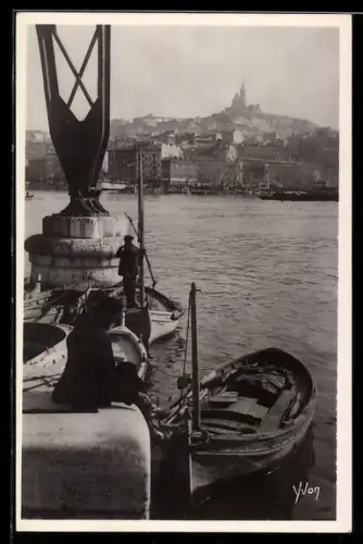 AK Marseille, Perspective sur Notre-Dame de la Garde