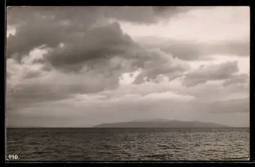 AK Abbazia, Blick aufs Meer mit Küstensilhouette