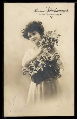 Foto-AK Photochemie Berlin Nr. 6278-2: Junge Dame mit Maiglöckchen, Geburtstagsgruss