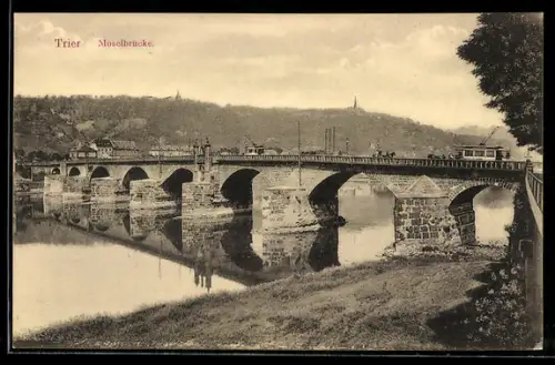 AK Trier, Moselbrücke mit Strassenbahn