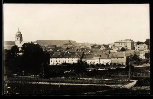 Foto-AK Usingen, Teilansicht mit Kirchturm