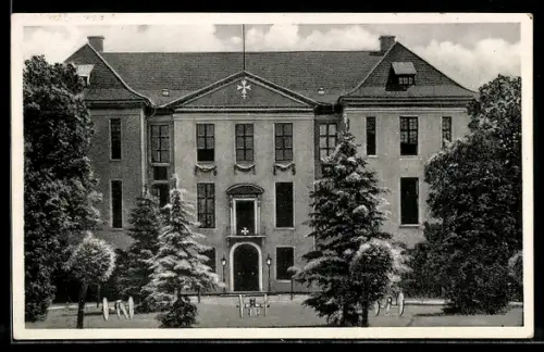 AK Sonnenburg, Schloss des Johanniterordens, Aussenansicht mit Parkanlage