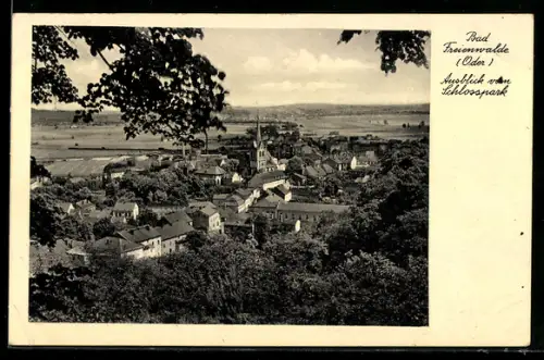 AK Bad Freienwalde /Oder, Teilansicht vom Schlosspark aus