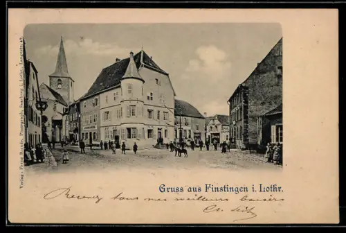 AK Finstingen i. Lothr., Strassenszene mit Kirche und Eckhaus