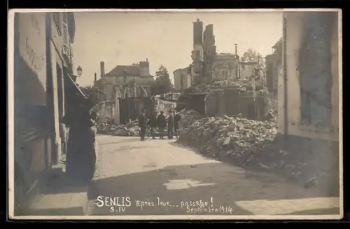 AK Senlis, Maisons détruites en Septembre 1914