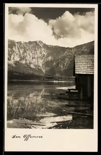 AK Ebensee am Traunsee, Offensee, Panorama mit Holzhaus