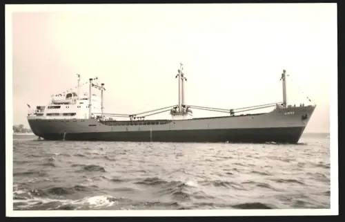 Fotografie Frachtschiff Lindo in Ballast auf der Reede