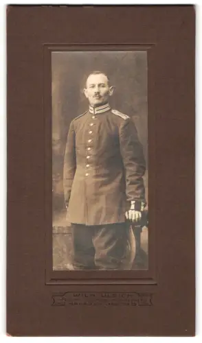 Fotografie Wilh. Ulrich, Hanau a. M., Lamboystr. 55, Garde-Soldat vom Eisenbahnregiment Nr. 8 in Uniform