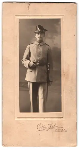 Fotografie Otto John, Dresden, Holbeinstr. 95, Soldat Rudolf Scheuning, sächsisches Jäger-Regiment, in Feldgrau Uniform