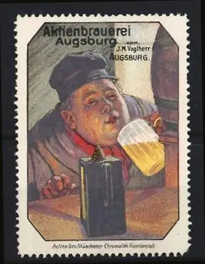 Reklamemarke Augsburg, Aktienbrauerei Augsburg J.M. Vogtherr, beleibter Biertrinker mit Krug