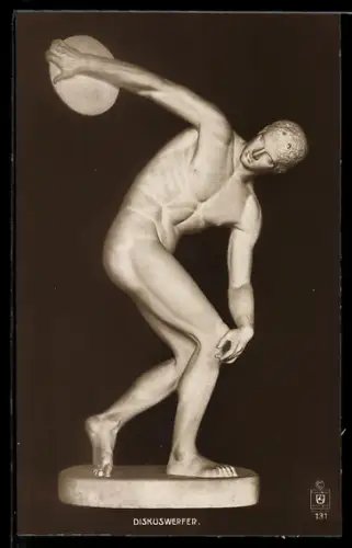 AK Skulptur Diskuswerfer, nackter durchtrainierter Mann mit Diskus