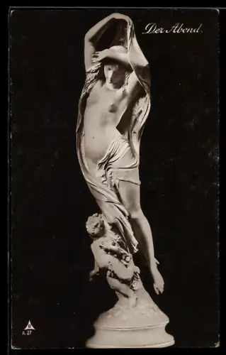 AK Skulptur der Abend, schöne nackte Frau mit Putto
