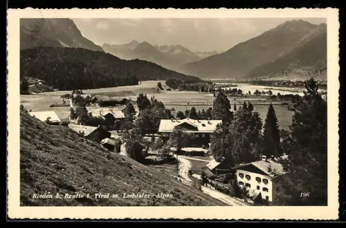 AK Ehenbichl, Rieden bei Reutte, Ortsansicht m. Lechtaler Alpen