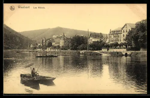 AK Waulsort, Les hôtels, Angler in seinem Boot