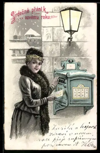 AK Dame mit Pelzstola am Briefkasten