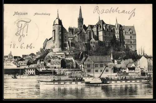 AK Meissen, Uferpartie mit Passagierdampfer und Blick auf Albrechtsburg