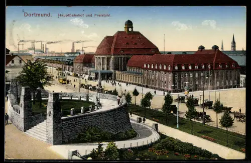 AK Dortmund, Hauptbahnhof und Freistuhl, Strassenbahnen