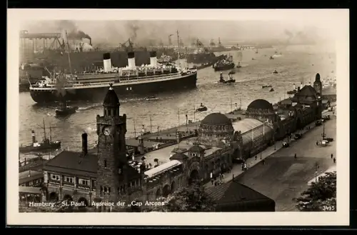 AK Hamburg-St. Pauli, Passagierschiff Cap Arcona passiert die Landungsbrücken